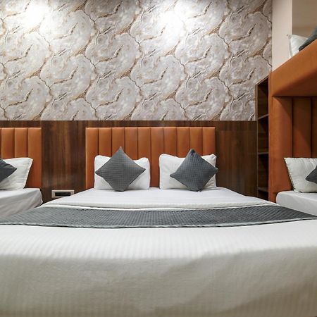 Hotel Miracle 2Km From Mahakal Temple Ujjain Εξωτερικό φωτογραφία