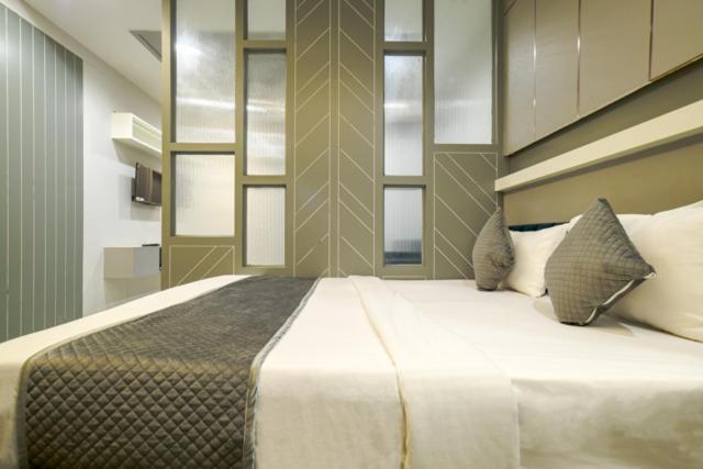 Hotel Miracle 2Km From Mahakal Temple Ujjain Εξωτερικό φωτογραφία