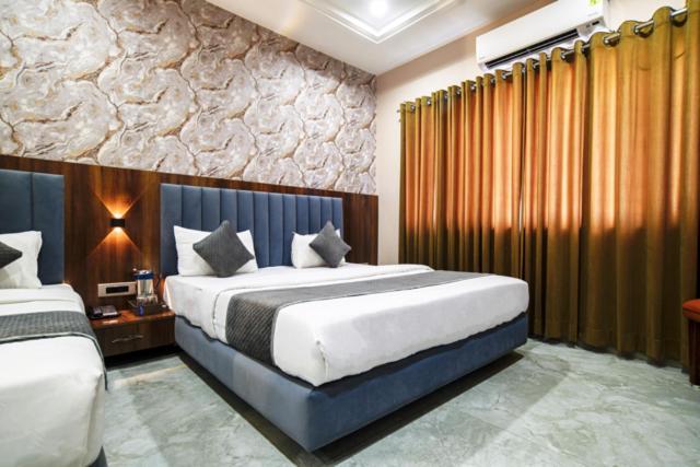 Hotel Miracle 2Km From Mahakal Temple Ujjain Εξωτερικό φωτογραφία