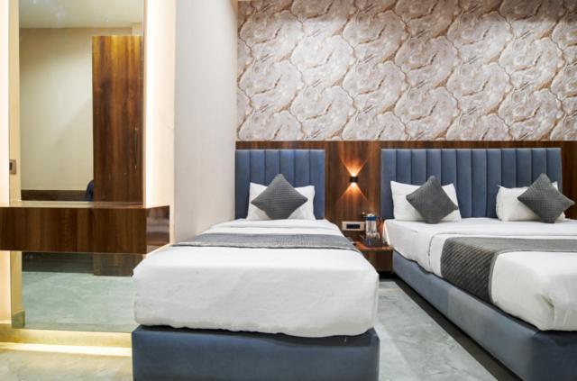 Hotel Miracle 2Km From Mahakal Temple Ujjain Εξωτερικό φωτογραφία